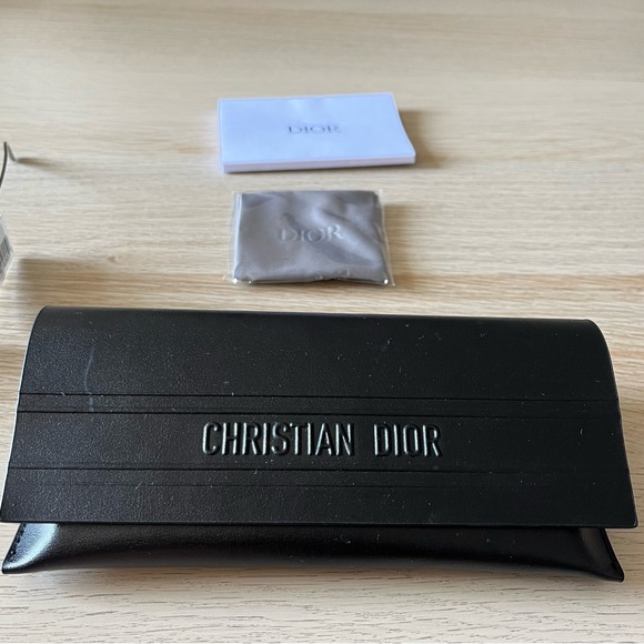 DIOR SUNGLASSES : MISS DIOR S1UC_12B0 - Picture 6 of 13